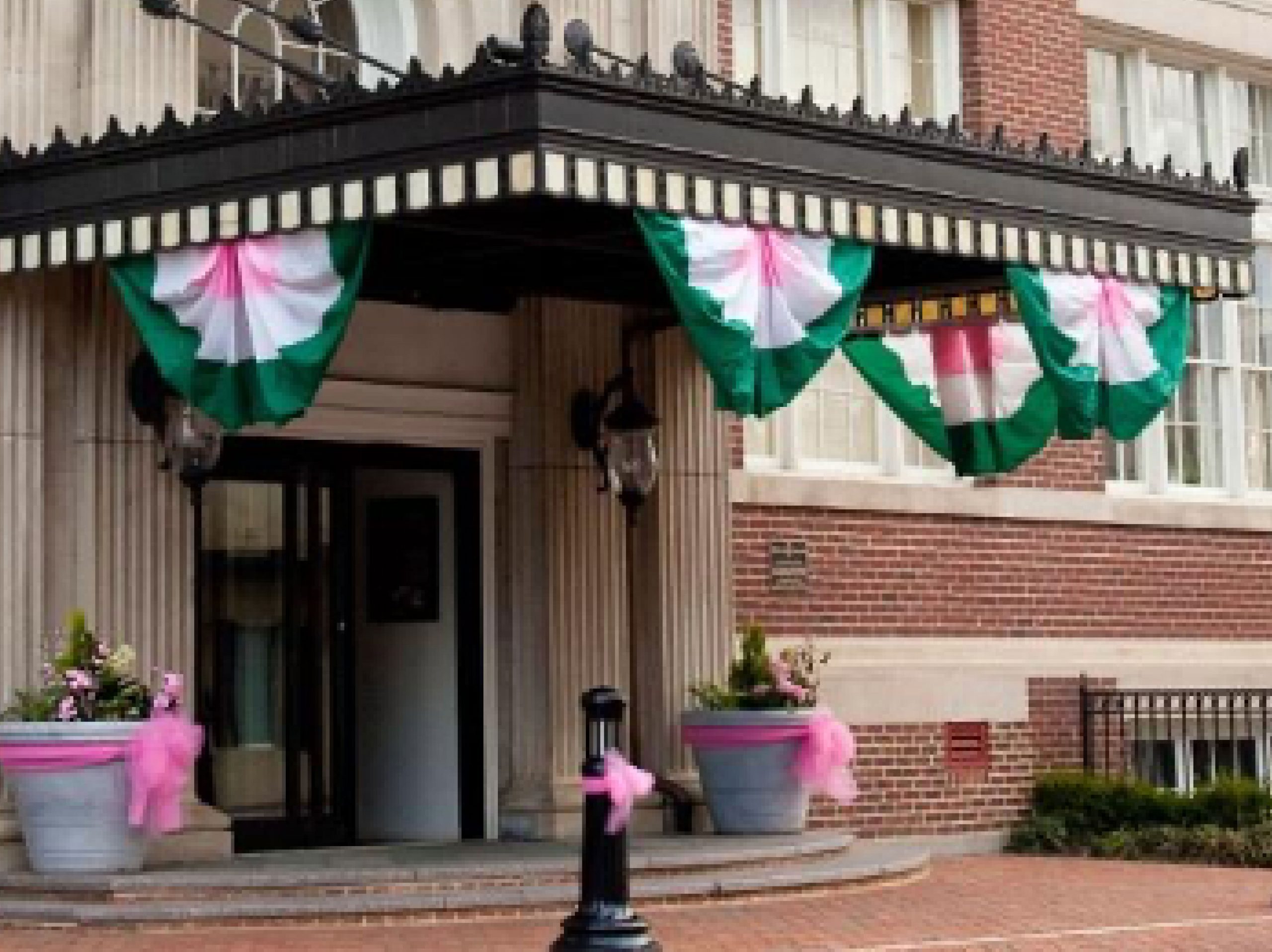 entrance to the historic george washington hotel DC